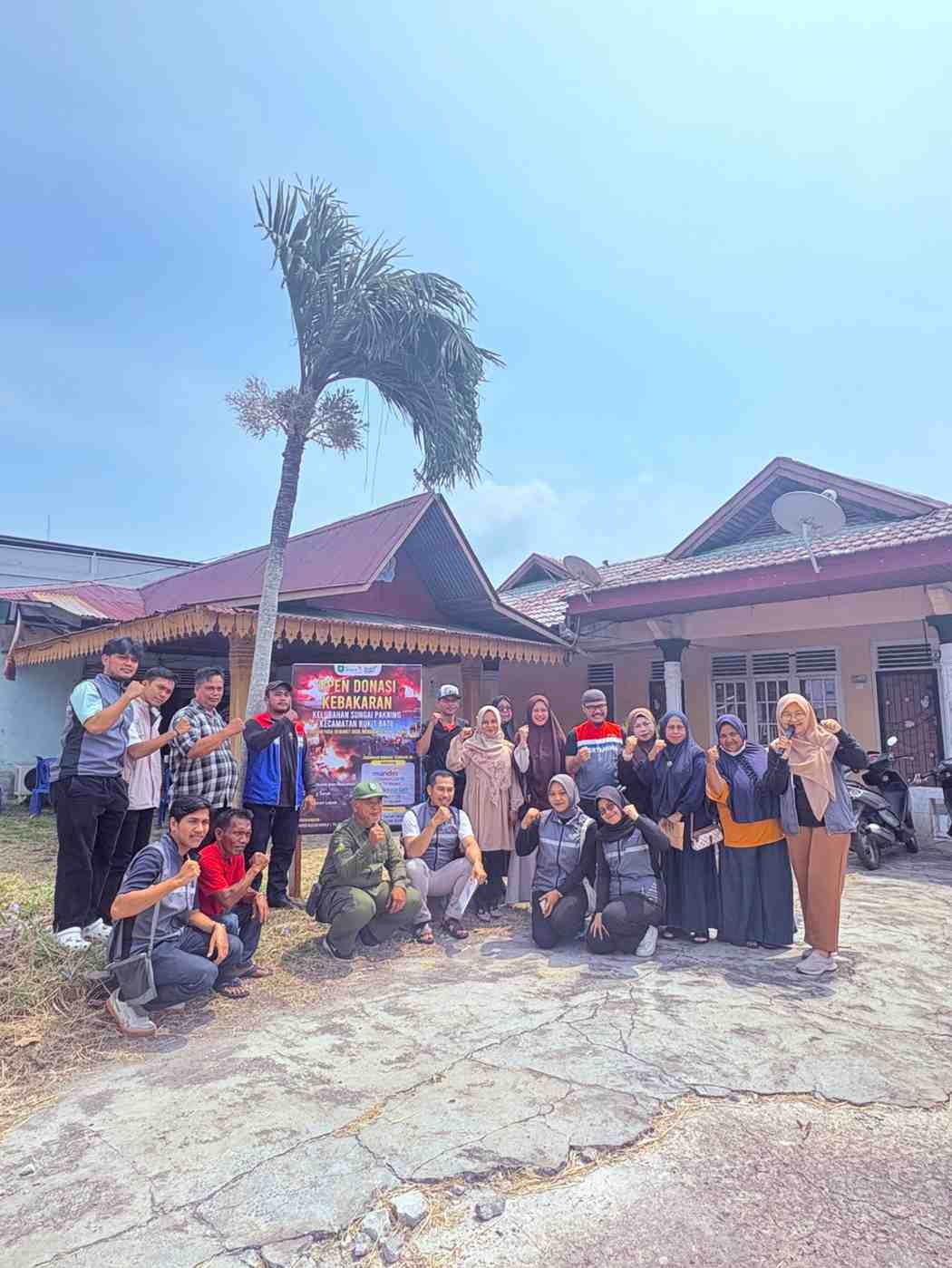 Dari Tanggap Darurat Ke Pemulihan, Kilang Sungai Pakning Salurkan Bantuan Pasca Kebakaran Di Pasar Lama