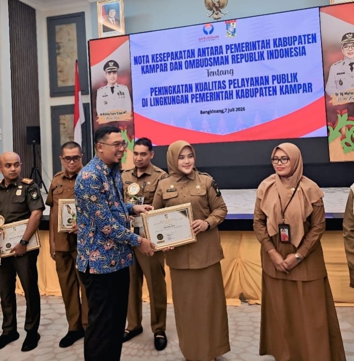 Raih Juara 2 Nasional Pelayanan Publik Ombudsman RI, Kecamatan Kuok Cetak Prestasi Gemilang